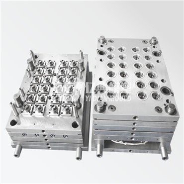 24 Cetakan Tutup Plastik Hot Runner Rongga